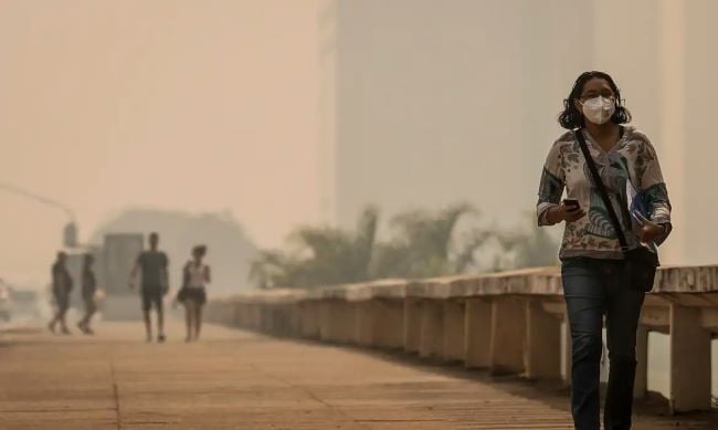 Brasília e outras capitais ficam encobertas por fumaça de queimadas