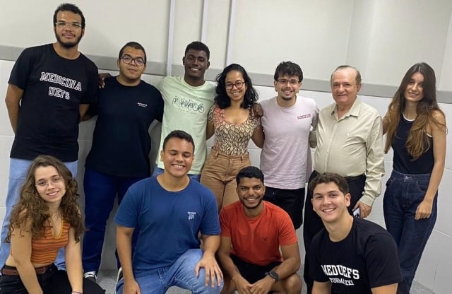 Dr João Batista de Cerqueira e alunos