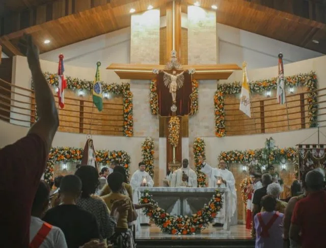 altar igreja católica senhor do bonfim