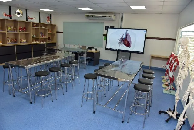 Laboratório de Anatomia, na Unex