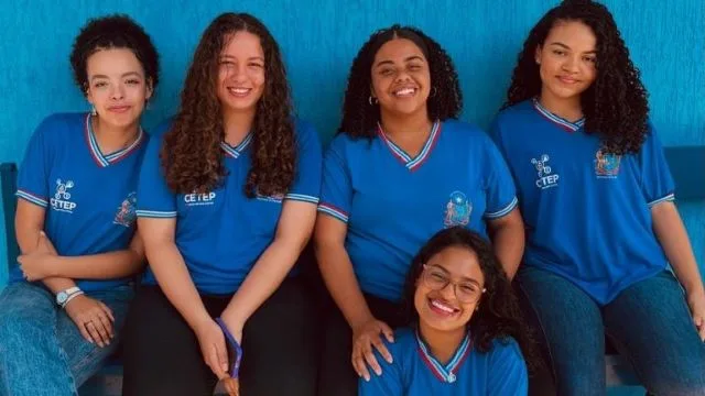 alunas estudantes meninas jovens