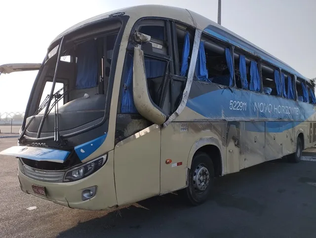 Ônibus envolvido em acidente