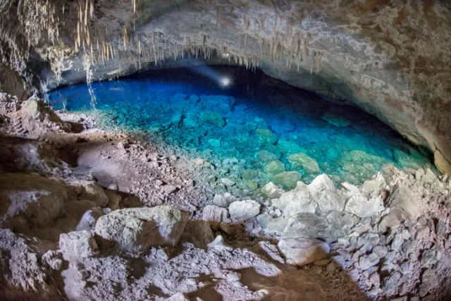 destinos turísticos - caverna