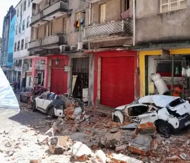 Fachada desaba em Salvador