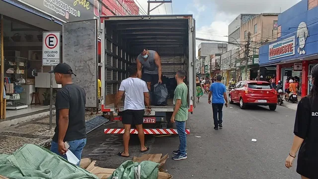 Incêndio em loja no centro de Feira de Santana