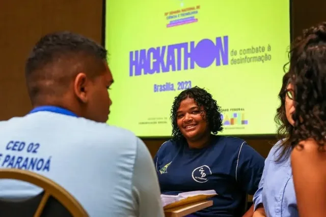 Estudantes do ensino médio no DF participam do Hackaton em 2023