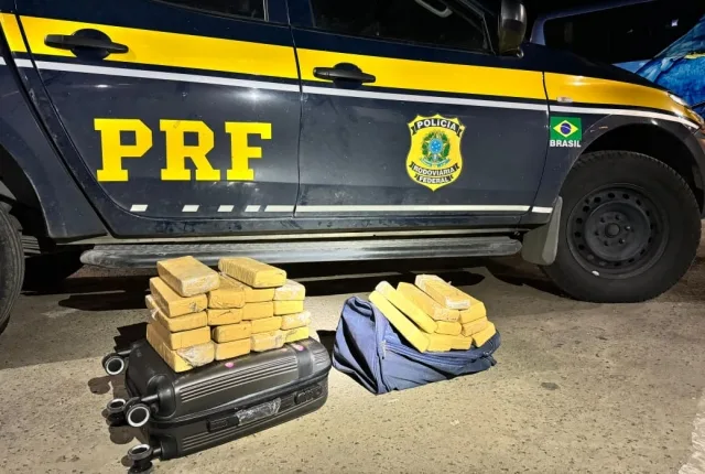 PRF apreende 12kg de maconha em Feira de Santana