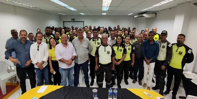 prefeito Colbert e agentes de trânsito