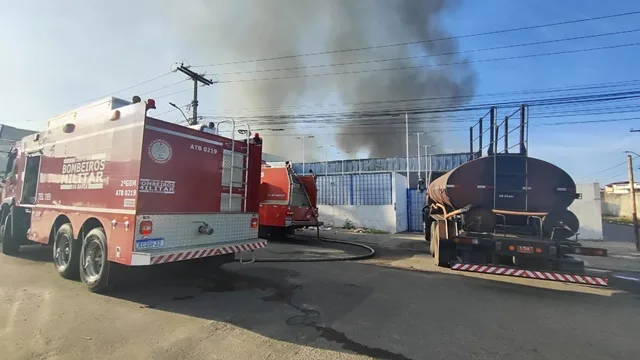 Incêndio no bairro Pedra do Descanso