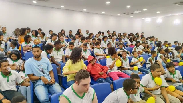 crianças evento