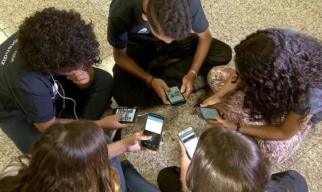 proibição celular escola