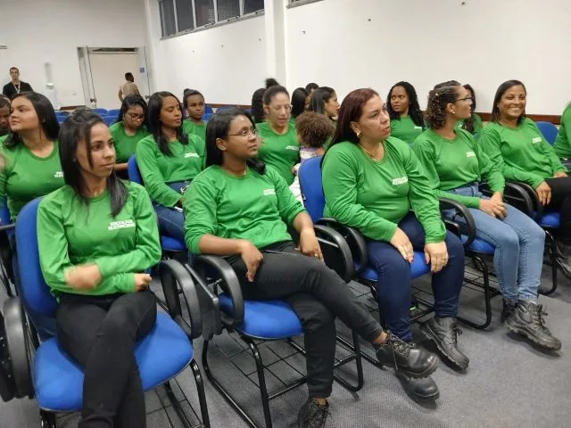 Feira de Santana forma primeira turma de eletricistas composta exclusivamente por mulheres