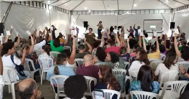 Professores da Uneb declaram fim da greve após aceitarem acordo com o governo do estado