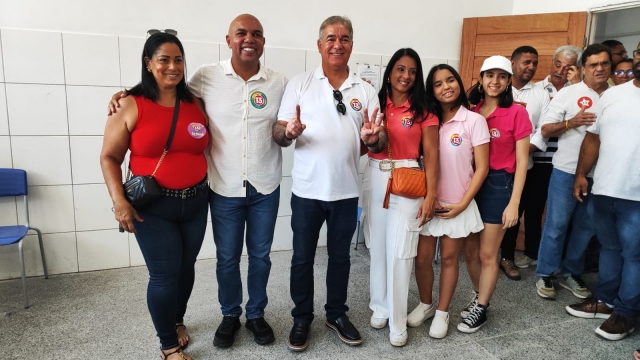 Zé Neto vota em Feira de Santana - ft ed santos acorda cidade