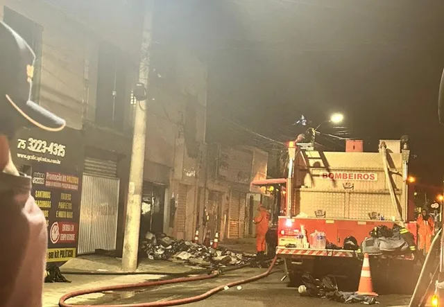 Incêndio em Gráfica na Rua Santos Dumont