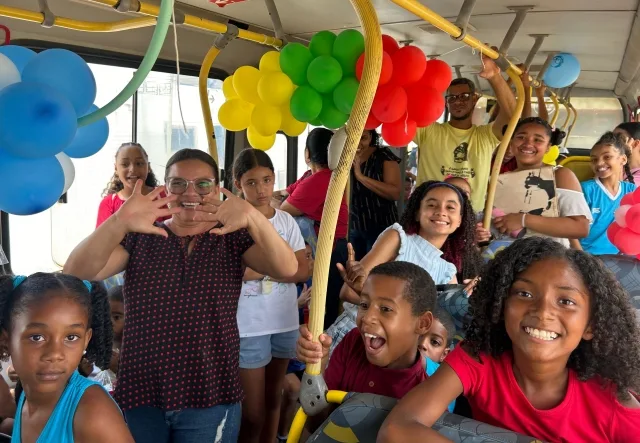 Escola celebra Dia das Crianças com gincana estudantil e passeio recreativo no distrito de Tiquaruçu