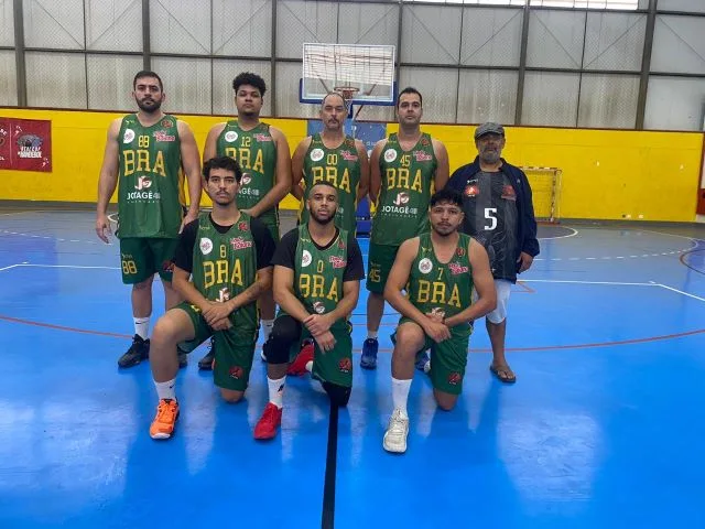 time de basquete