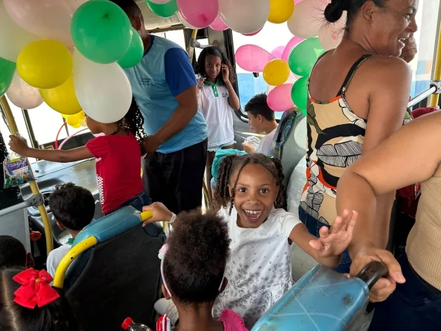 Escola celebra Dia das Crianças com gincana estudantil e passeio recreativo no distrito de Tiquaruçu