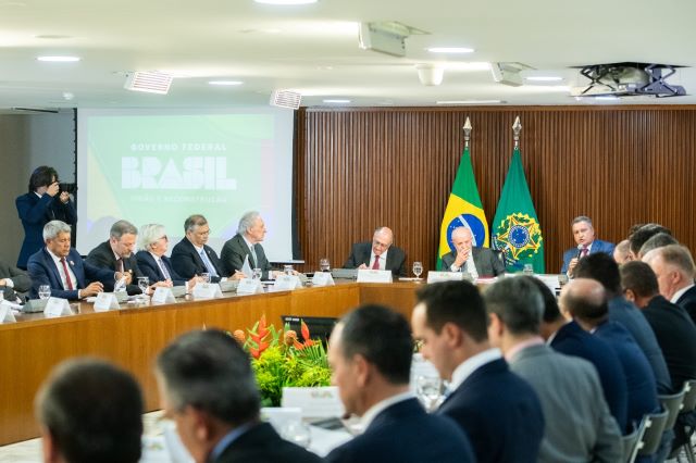 jerônimo em reunião com lula em Brasília