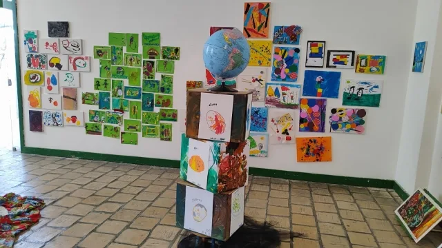 Exposição no MAC - Meu Quintal é Maior que o Mundo