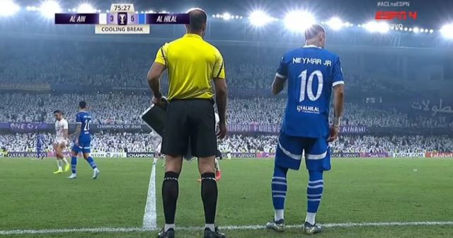 Neymar entra em campo após mais de um ano lesionado em vitória do Al-Hilal