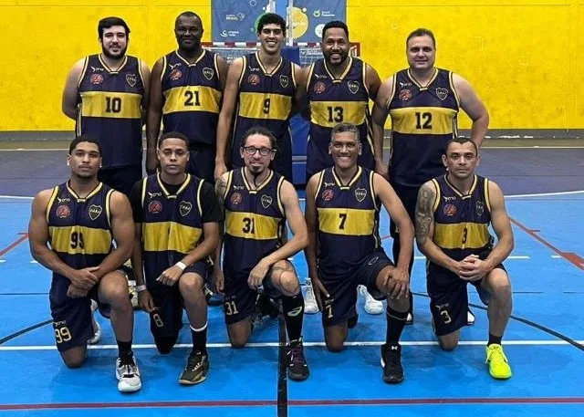 time de basquete