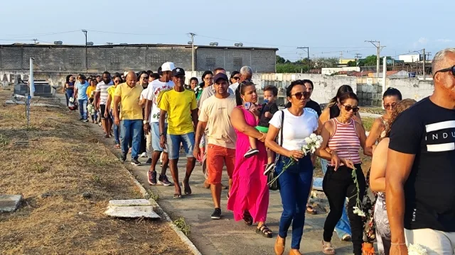 Empresário que fugiu de blitz é sepultado em Feira de Santana