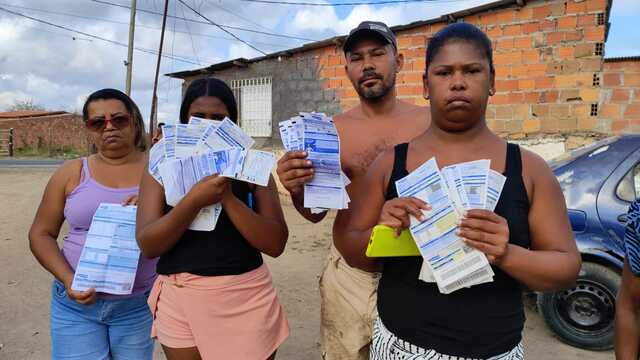 moradores reclamam de falta de água no conjunto Viveiros (1)