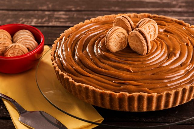 comida doce de leite torta biscoitos sobremesa