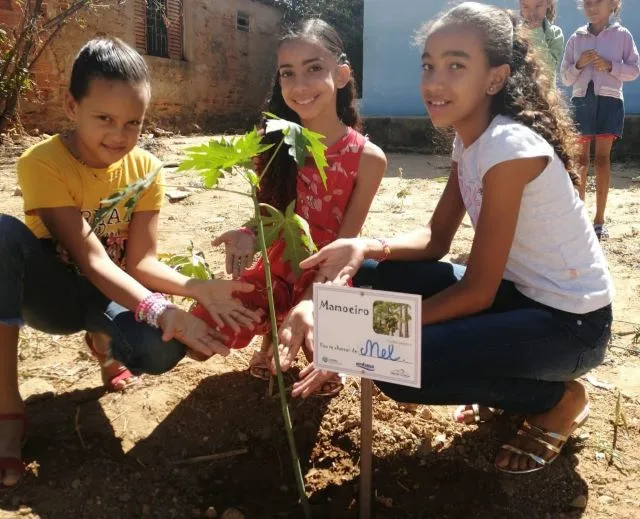 manancial rio São Francisco Embasa projeto crianças