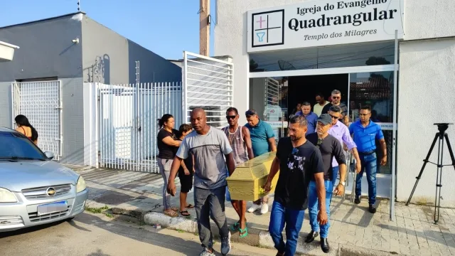 Empresário que fugiu de blitz é sepultado em Feira de Santana