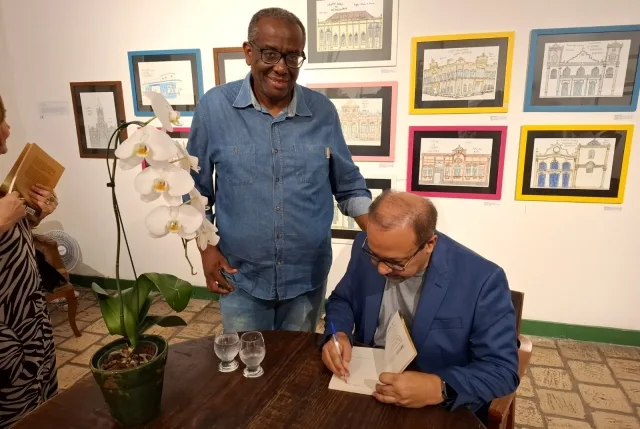 Lançamento do livro o Homem das Unhas de Sal