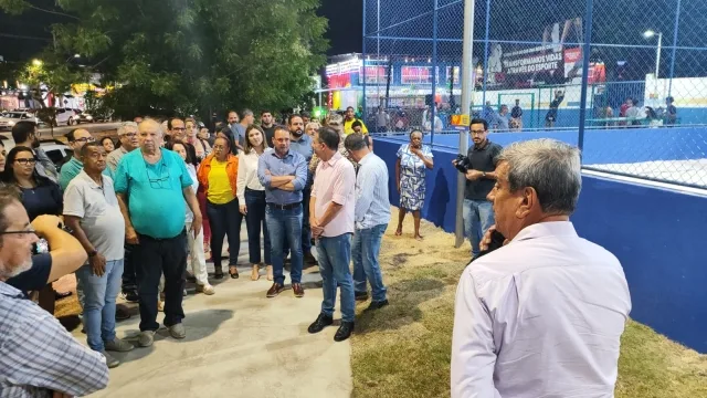 Nova praça poliesportiva e quadra de beach tennis na Fraga Maia