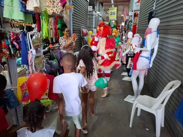 Shopping Popular Cidade das compras - chegada do papai noel - Natal - 8