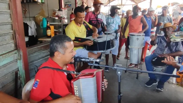 Samba de Roda na Praça do Tropeiro