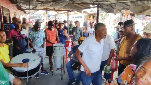 Samba de Roda na Praça do Tropeiro