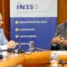 Novo cartão do INSS permite antecipar R$ 150 do benefício sem juros