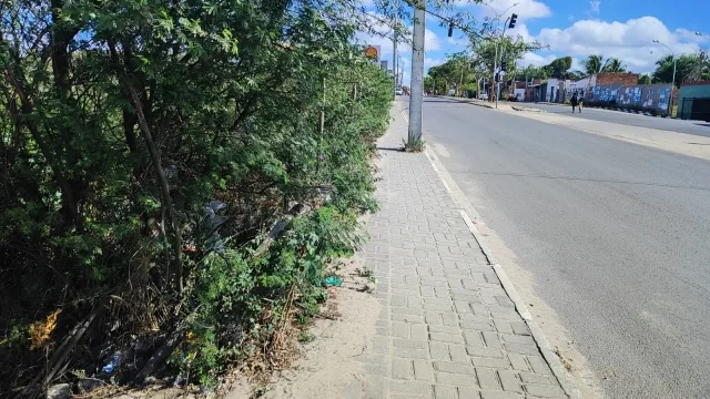 Avenida Ayrton Senna - bairro Mangabeira