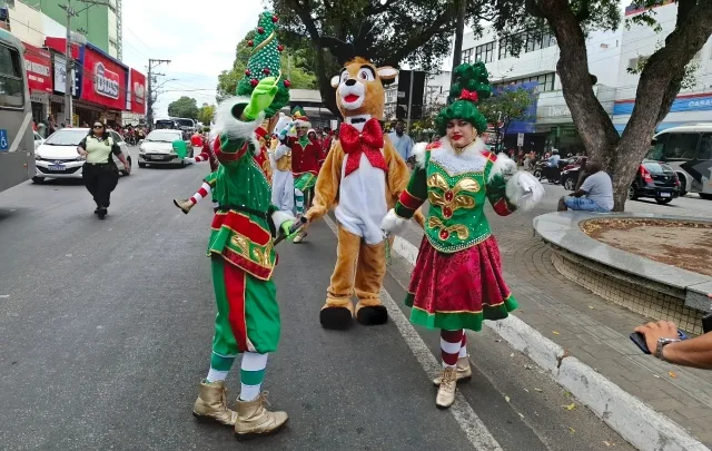 Shopping Popular Cidade das compras - chegada do papai noel - Natal - 8