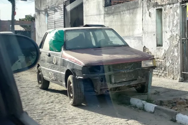 Carros abandonados