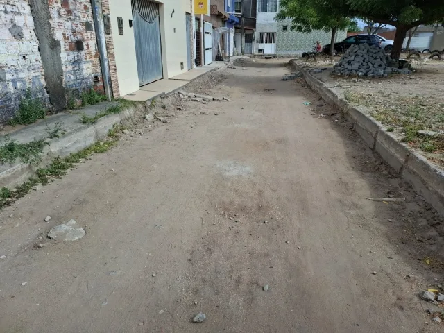 Rua 25 de dezembro - bairro Muchila