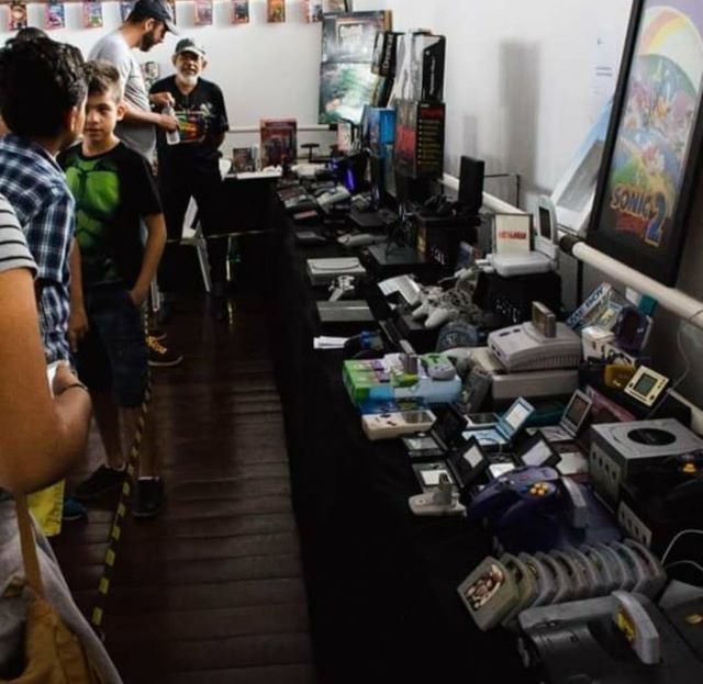 exposição consoles games antigos