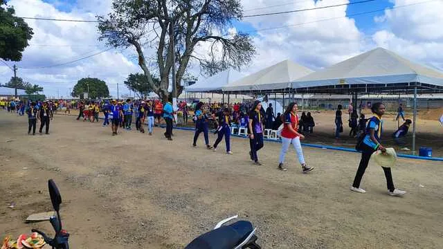 Mais de 20 mil jovens participam de evento da Igreja Adventista no Parque de Exposições em Feira de Santana