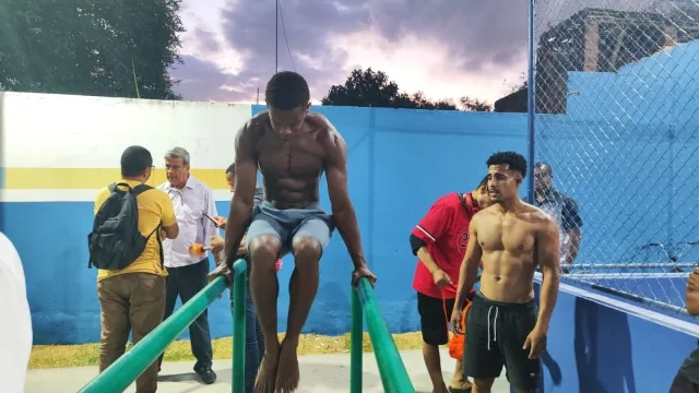 Nova praça poliesportiva e quadra de beach tennis na Fraga Maia