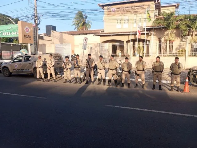 com prisões em flagrantes e apreensões na Região Leste e Feira de Santana