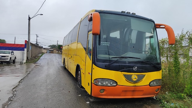 Ônibus Abandonado