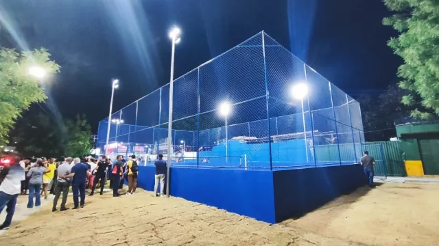 Nova praça poliesportiva e quadra de beach tennis na Fraga Maia