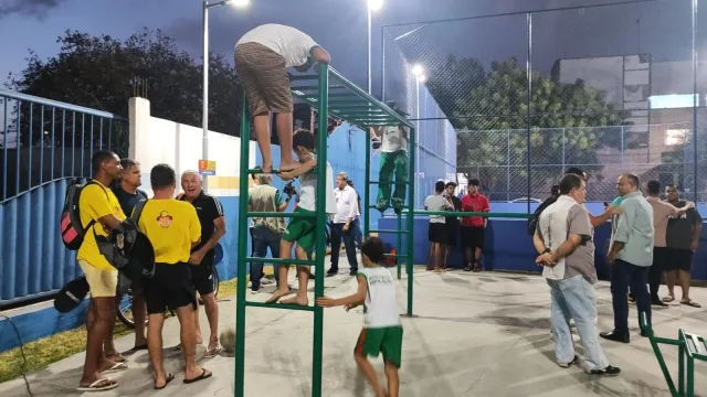 Nova praça poliesportiva e quadra de beach tennis na Fraga Maia