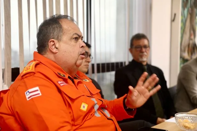 Coronel  Adson Marchesini corpo de bombeiros 