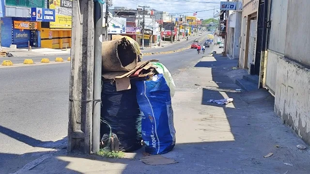 sem coleta de lixo em feira de santana